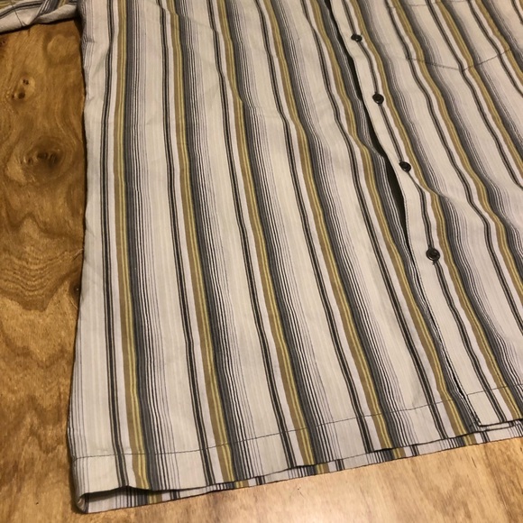 Kuhl Striped Button Up Shirt Lightweight Cotton Blend Casual Hiking Mens Size M - Picture 2 of 9